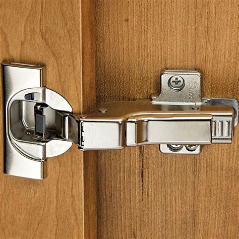 soft close door hinges screwfix